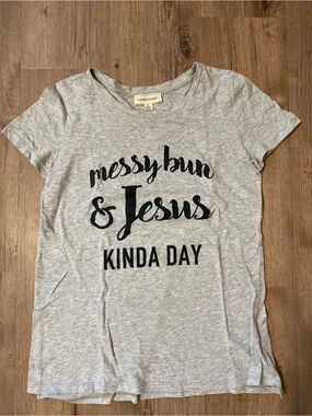 Christian Graphic Tee - Messy Bun & Jesus - Gray